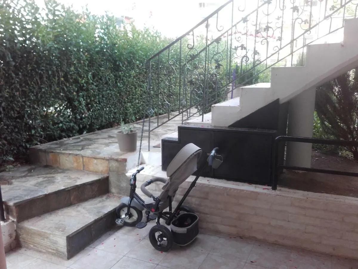 Solmar House Apartment Flogita 0*,