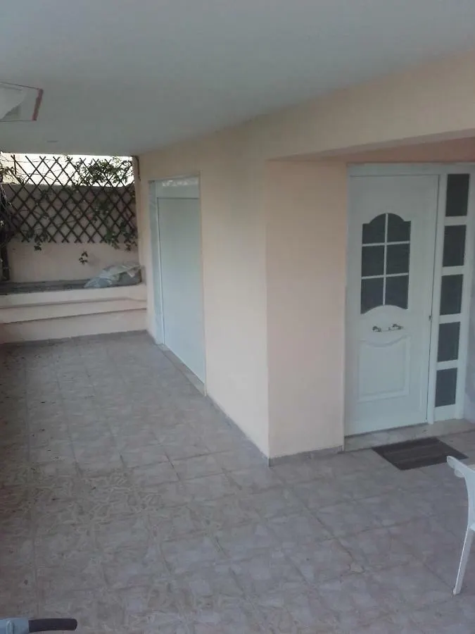 Solmar House Apartment Flogita